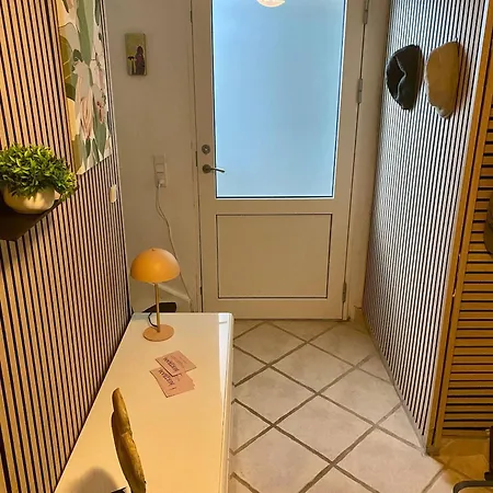 With Private Entrance *